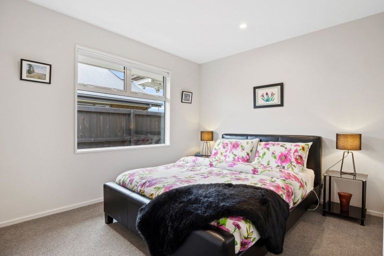 Photo of property in 33 Valour Drive, Rangiora, 7400