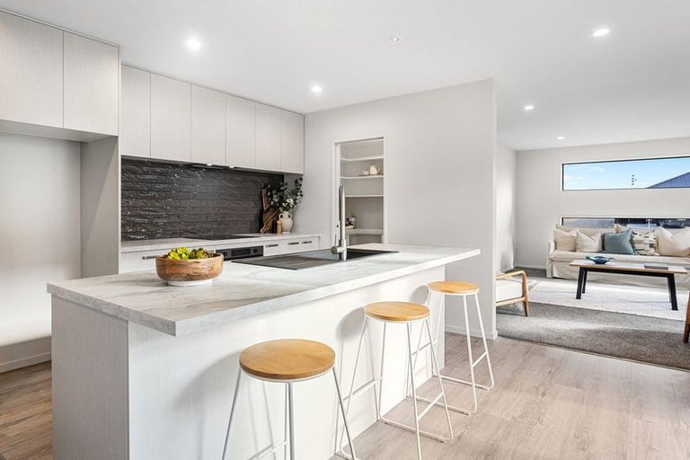 Photo of property in 24 Cousins Street, Woodend, 7691