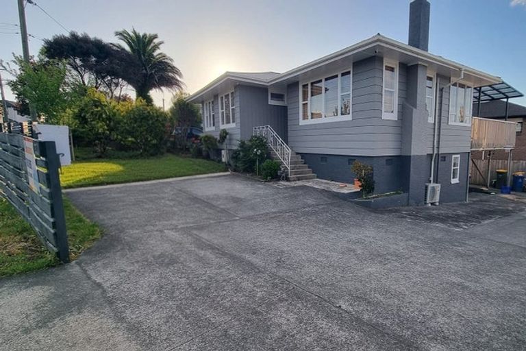 Photo of property in 211 Sturges Road, Henderson, Auckland, 0612