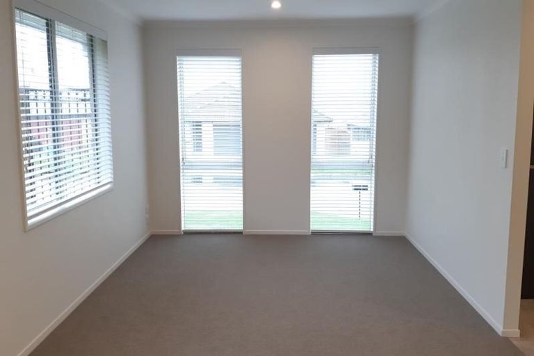 Photo of property in 8 Gibboney Place, Pokeno, 2402