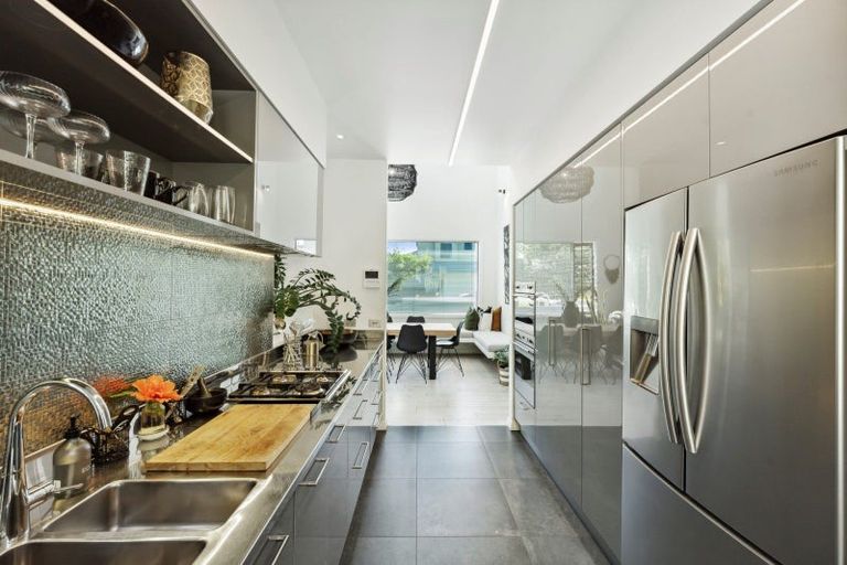 Photo of property in 349a Oceanbeach Road, Mount Maunganui, 3116