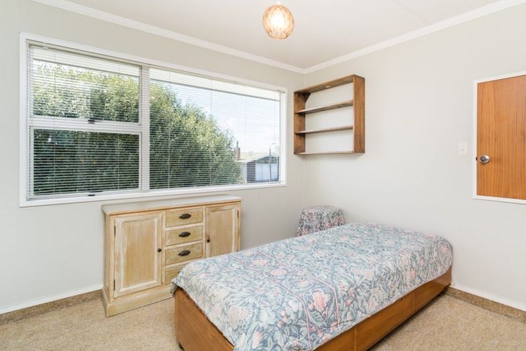 Photo of property in 2 Paradise Place, Milson, Palmerston North, 4414