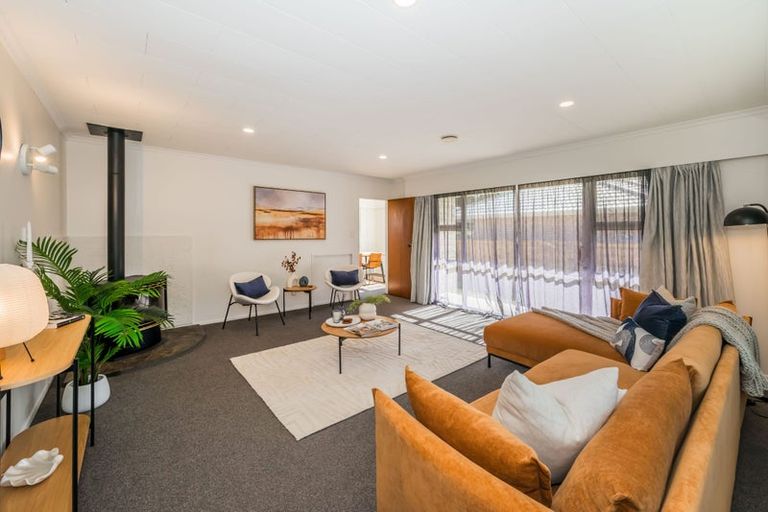 Photo of property in 15 Kohekohe Road, Waikanae, 5036