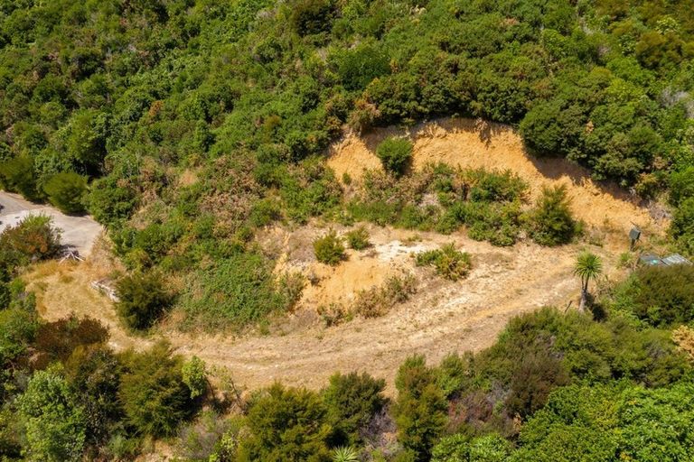 Photo of property in 42 Waimarama Street, Waikawa, Picton, 7220