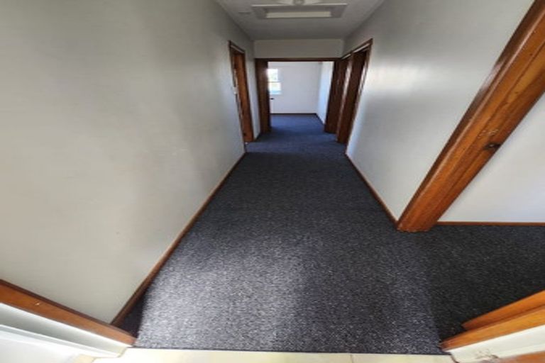 Photo of property in 105 Tidal Road, Mangere, Auckland, 2022