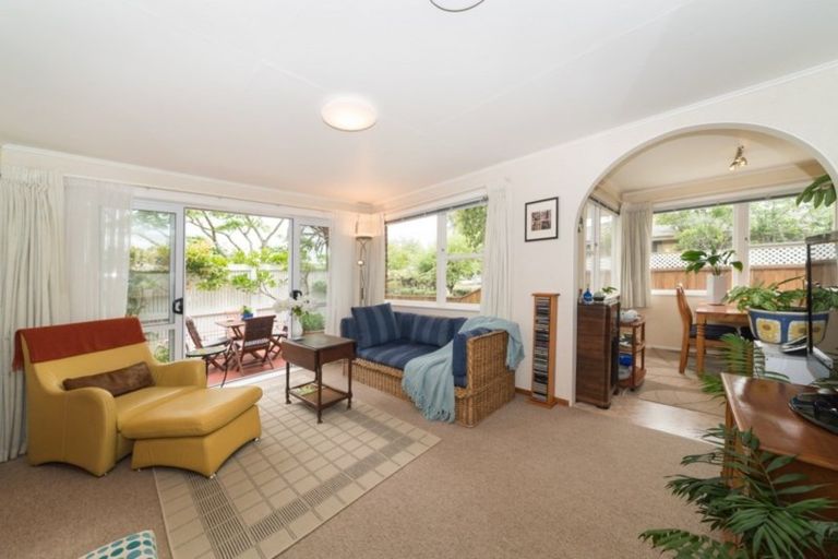 Photo of property in 42 Tararua Terrace, Cloverlea, Palmerston North, 4412