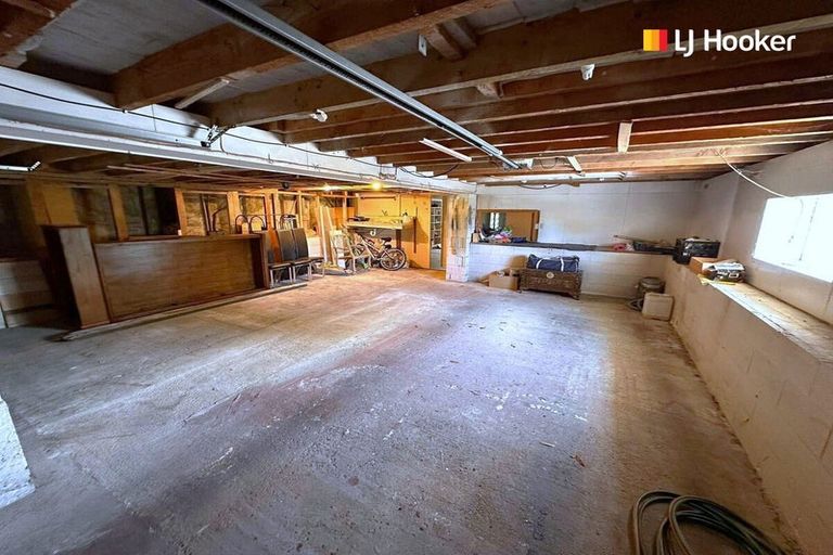 Photo of property in 10 Walton Park Avenue, Fairfield, Dunedin, 9018