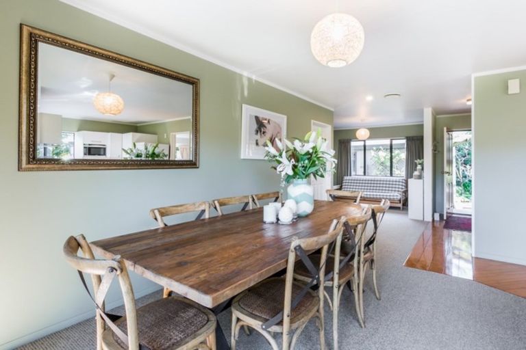 Photo of property in 21a Toop Street, Havelock North, 4130