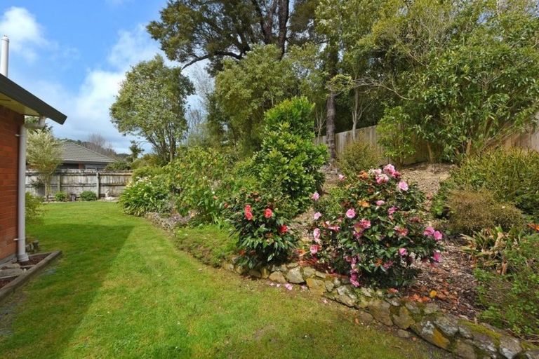 Photo of property in 23 Carlow Grove, Birchville, Upper Hutt, 5018