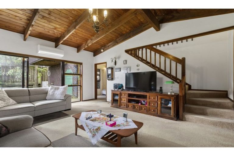 Photo of property in 789a Beach Road, Browns Bay, Auckland, 0630