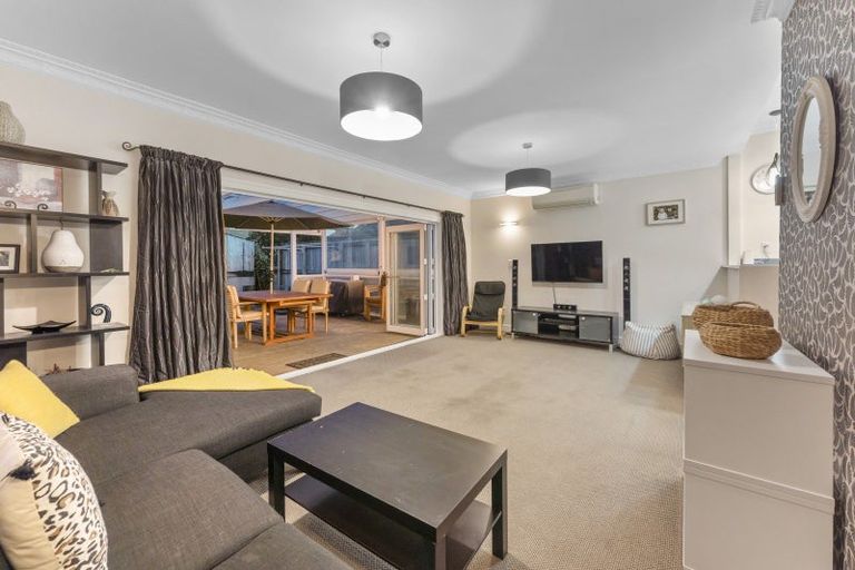 Photo of property in 154 Kings Crescent, Hutt Central, Lower Hutt, 5010