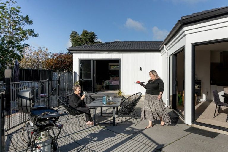 Photo of property in 5 Piha Close, Papamoa Beach, Papamoa, 3118