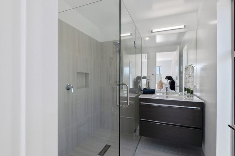 Photo of property in 3 Luxembourg Crescent, Halswell, Christchurch, 8025