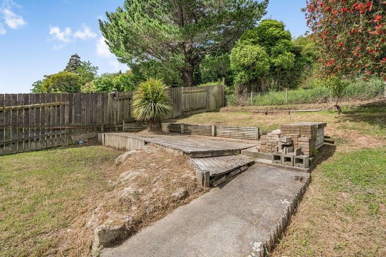 Photo of property in 200 Waddington Drive, Naenae, Lower Hutt, 5011