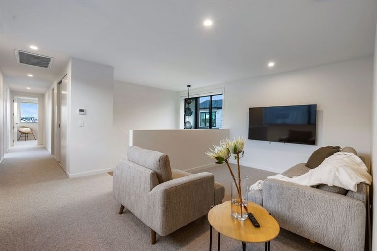 Photo of property in 27 Headsail Drive, Long Bay, Auckland, 0630
