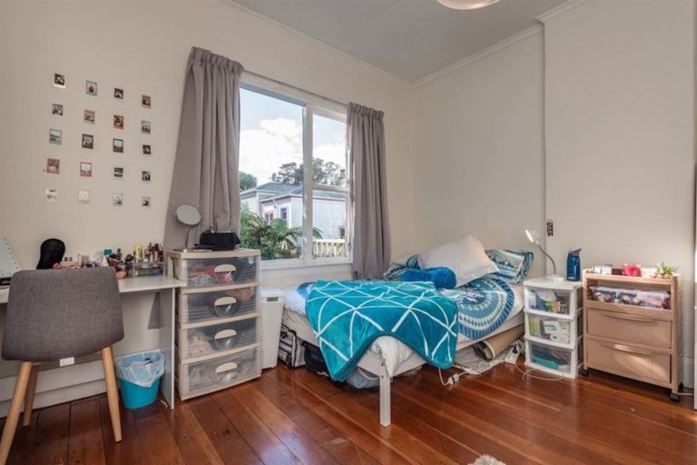Photo of property in 106 Aro Street, Aro Valley, Wellington, 6021