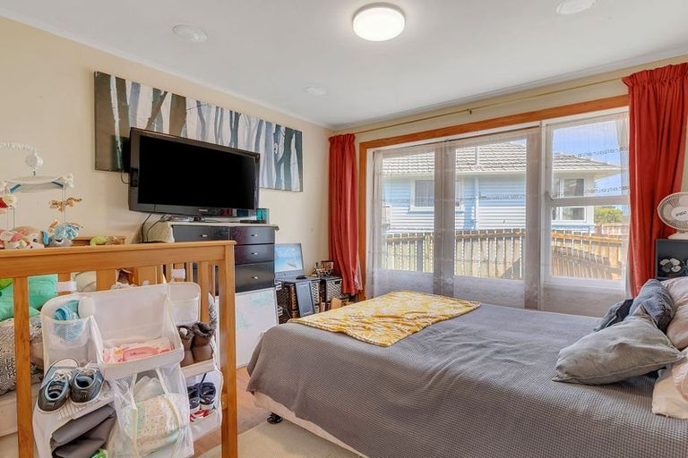 Photo of property in 20 Stevens Crescent, Ranui, Porirua, 5024