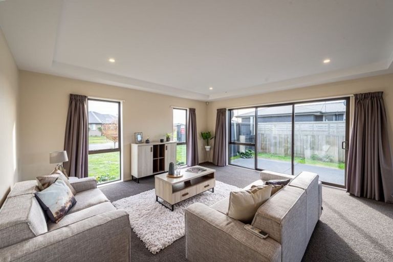 Photo of property in 8 Derek Anderson Place, Halswell, Christchurch, 8025