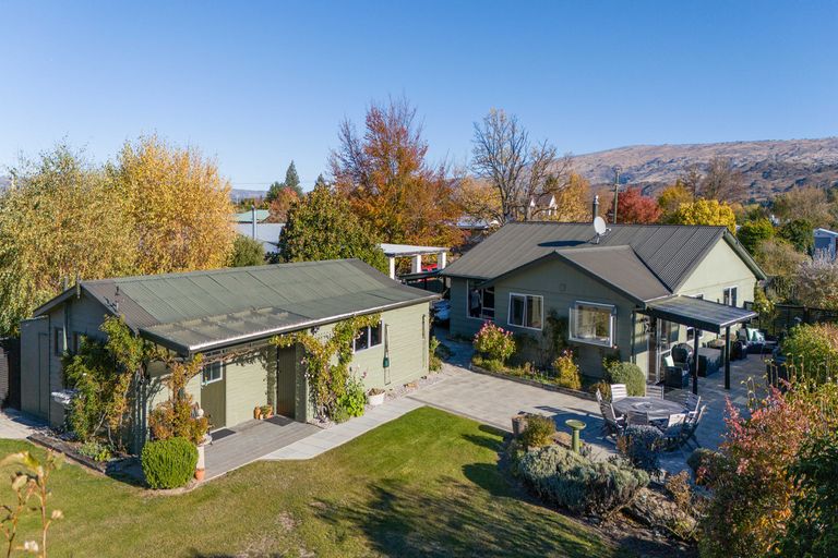 Photo of property in 92 Hazlett Street, Clyde, 9330