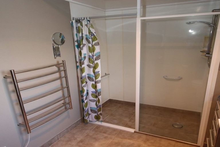 Photo of property in 32 Oak Grove, Ashburton, 7700