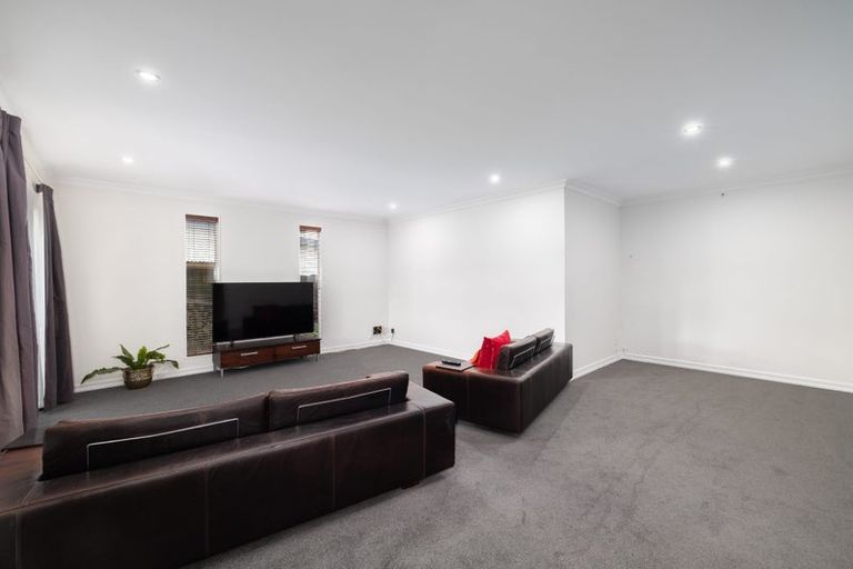 Photo of property in 92 Bibiana Street, Aidanfield, Christchurch, 8025