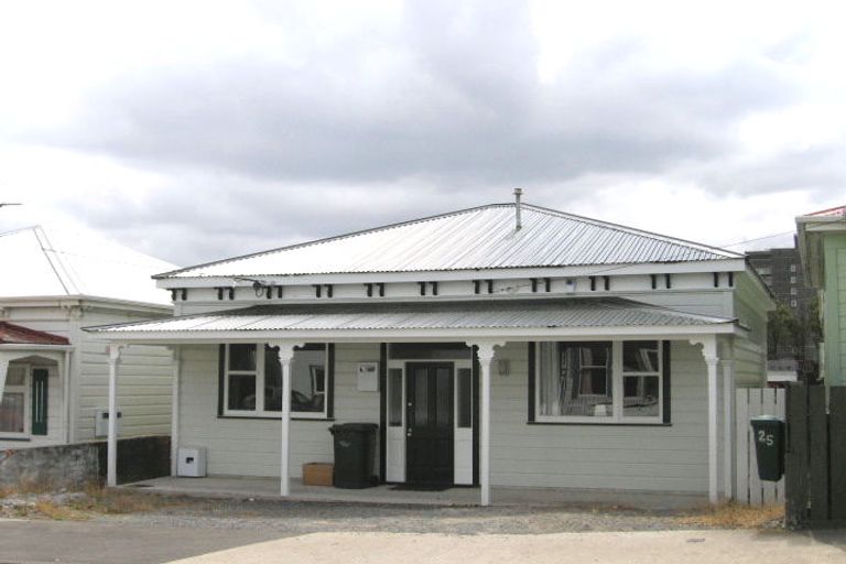 Photo of property in 25 Wilson Street, Newtown, Wellington, 6021