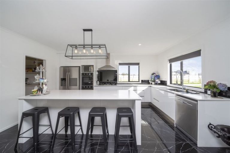 Photo of property in 464a Turuturu Road, Hawera, 4674