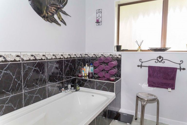 Photo of property in 83 Cadman Road, Dannevirke, 4930