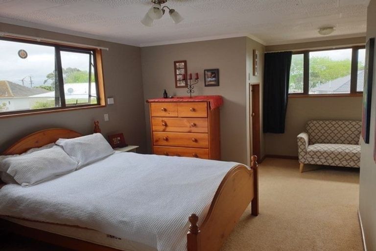 Photo of property in 1 Iwiroa Terrace, Durie Hill, Whanganui, 4500