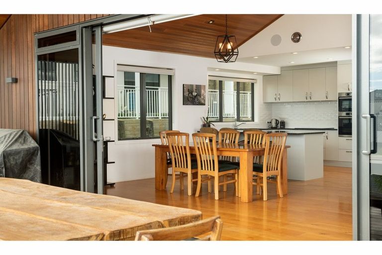 Photo of property in 100 Condor Drive, Pyes Pa, Tauranga, 3112