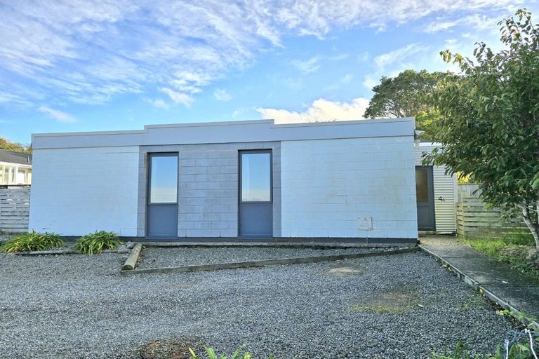 Photo of property in 4 Acacia Avenue, Maungaraki, Lower Hutt, 5010