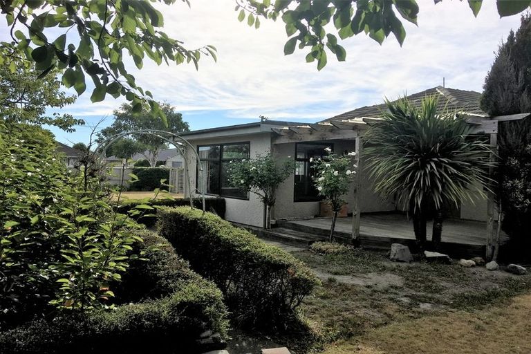 Photo of property in 401 Wairakei Road, Burnside, Christchurch, 8053