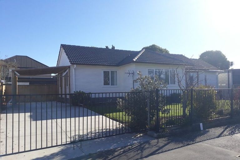 Photo of property in 7 Paeroa Street, Riccarton, Christchurch, 8041