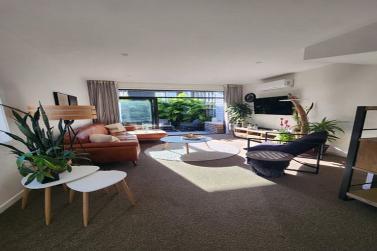 Photo of property in 10/50 Ocean View Road, Northcote, Auckland, 0627