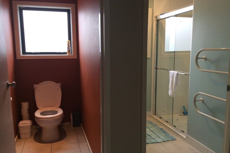 Photo of property in 6a Watts Road, Fernhill, Queenstown, 9300