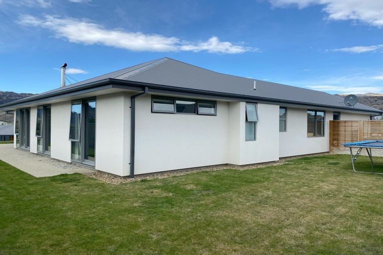 Photo of property in 7 Arion Court, Mount Pisa, Cromwell, 9383