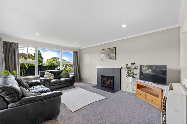 Photo of property in 31 Woodend Road, Woodend, 7610