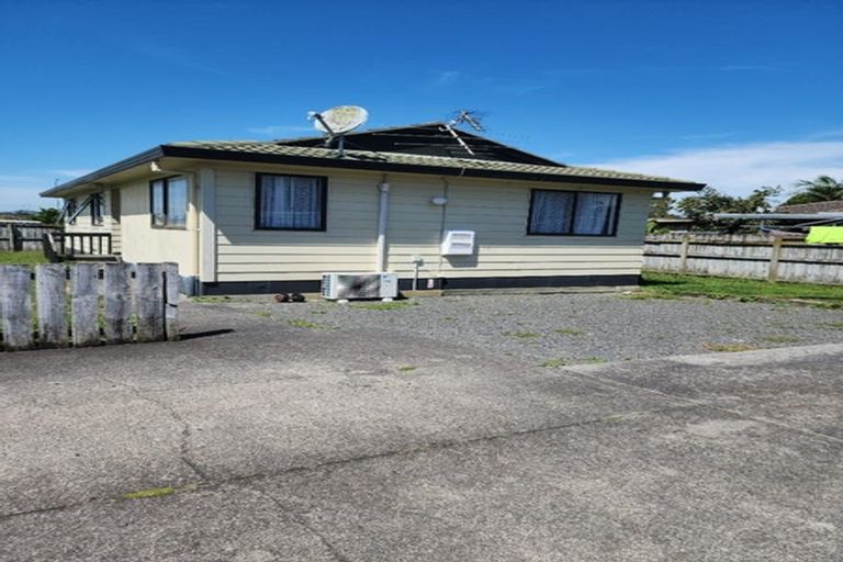 Photo of property in 1/21 Penion Drive, Flat Bush, Auckland, 2023