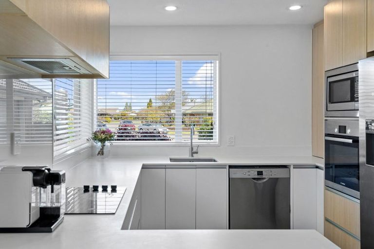 Photo of property in 19 Innisfree Place, Northwood, Christchurch, 8051