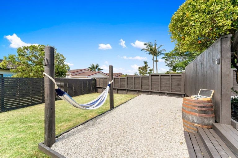 Photo of property in 114 Bramley Drive, Farm Cove, Auckland, 2012