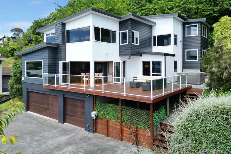 Photo of property in 33 Shera Street, Acacia Bay, Taupo, 3330