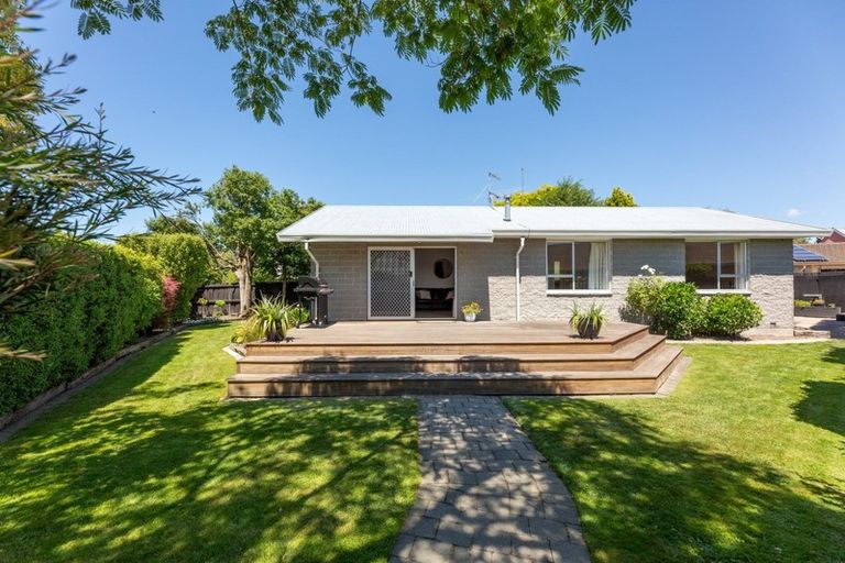Photo of property in 52 Solomon Avenue, Redwood, Christchurch, 8051