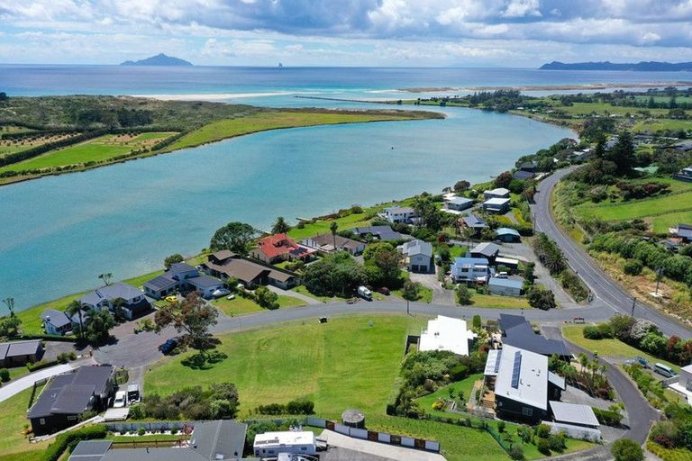 Photo of property in 15 Riverview Place, Waipu, 0582