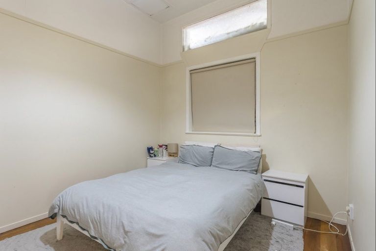 Photo of property in 51 Hawker Street, Mount Victoria, Wellington, 6011