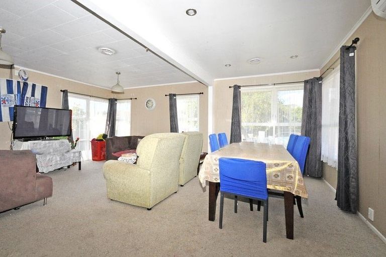 Photo of property in 35 Rapson Road, Otara, Auckland, 2023