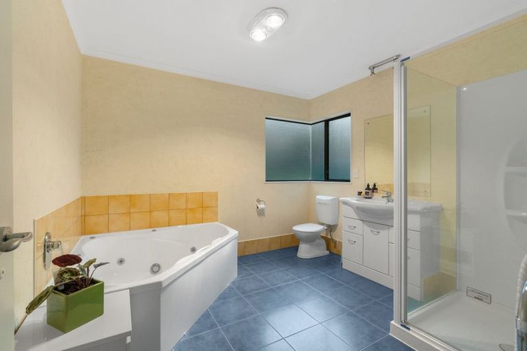 Photo of property in 70 Joblins Road, Levin, 5571