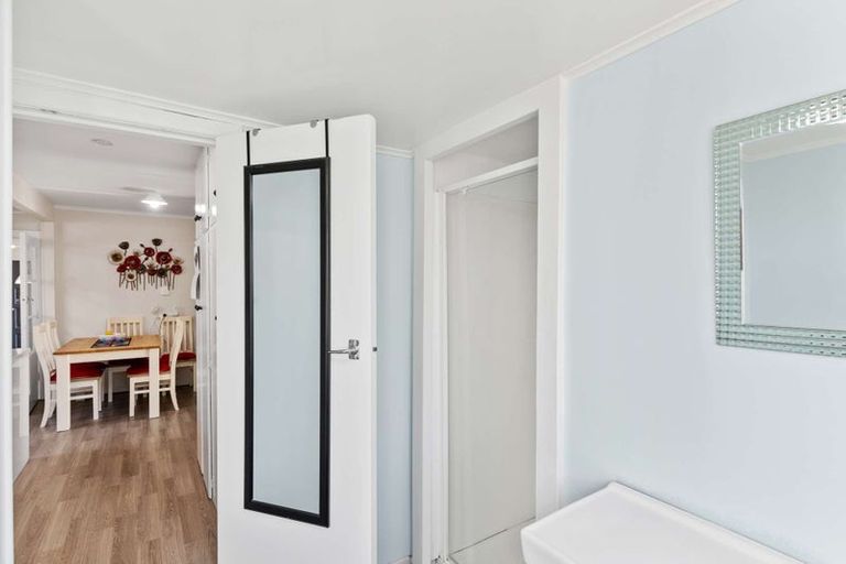 Photo of property in 23 Oxford Street, Waikari, 7420