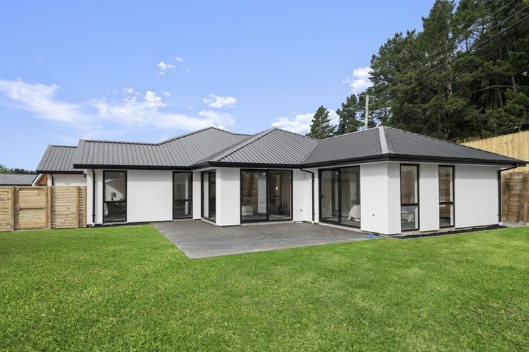 Photo of property in 8 Dray Place, Halswell, Christchurch, 8025