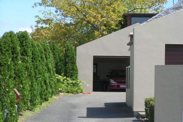 Photo of property in 2/16 Clifton Road, Hauraki, Auckland, 0622