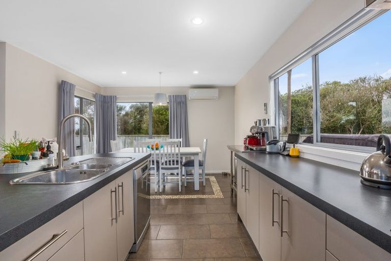 Photo of property in 5 Abbey Way, Whitby, Porirua, 5024